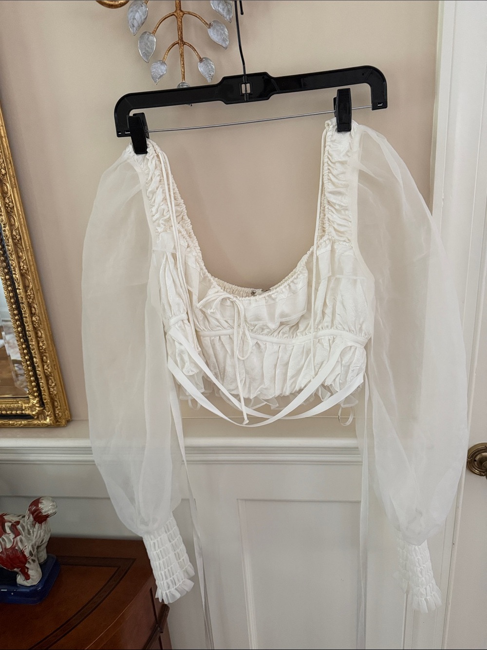 Love and lemons white top